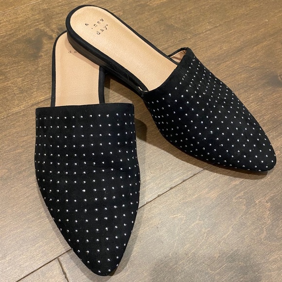 a new day mule slides - Picture 1 of 2